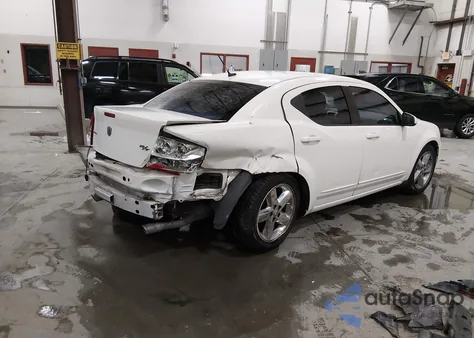 2008 Dodge Avenger R/T z USA, uszkodzony, nr VIN 1B3LC76M18N163280